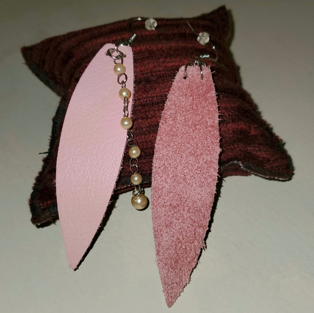 Handmade Pink n Pearls Long Duster Leather Earrings Leaf Shape Lightweight - Picture 4 of 8